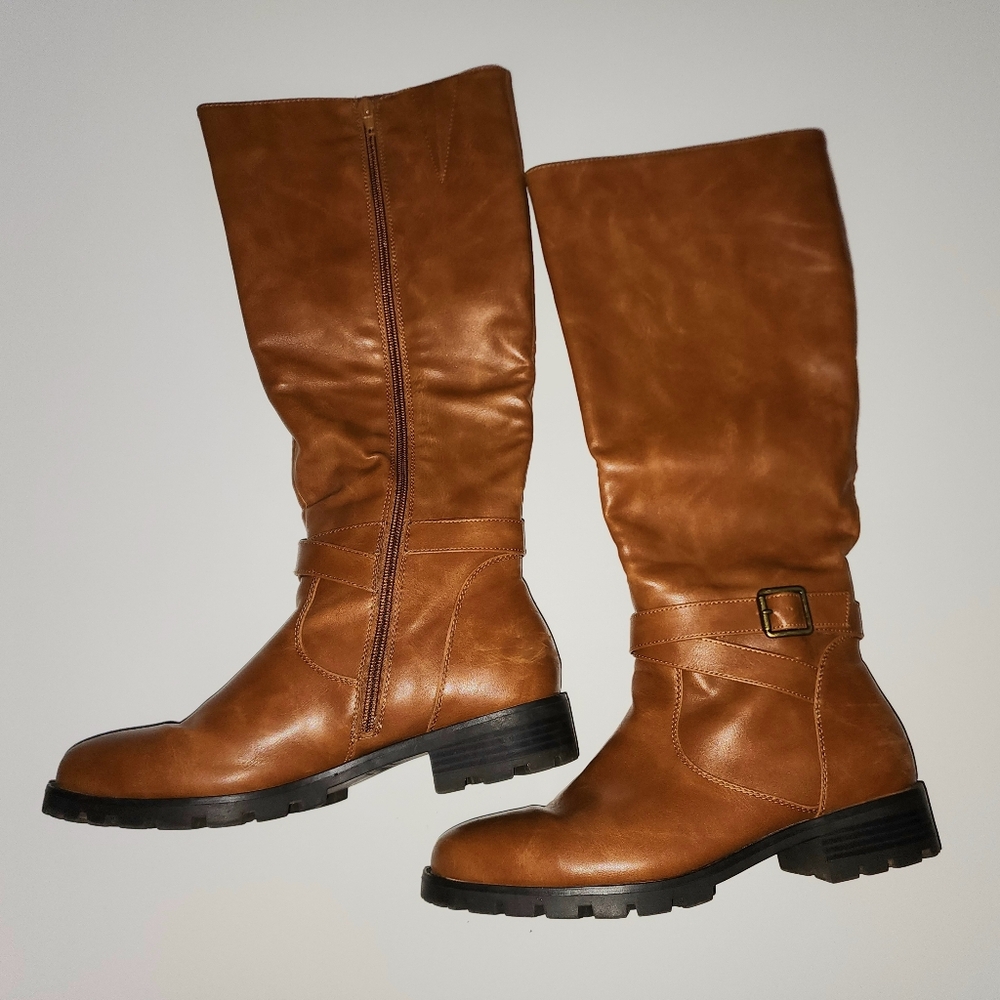 Croft & Barrow women's size 8.5 boot Snare Drum Cognac color